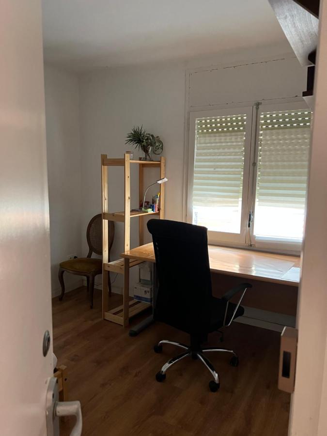 Habitacion Economica Apartment Figueres  Ngoại thất bức ảnh