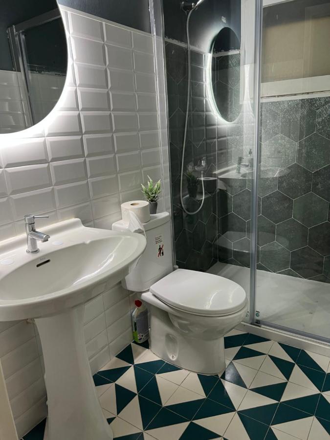 Habitacion Economica Apartment Figueres  Ngoại thất bức ảnh