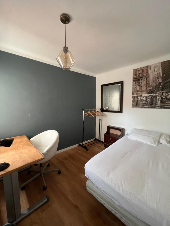Habitacion Economica Apartment Figueres  Ngoại thất bức ảnh